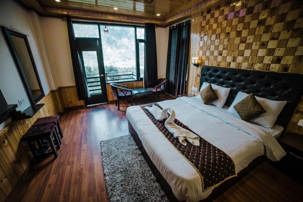 Hotel Black Magic Manali  Exterior photo