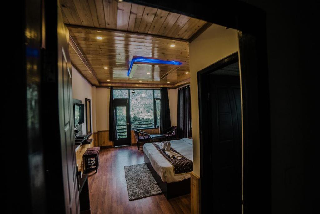 Hotel Black Magic Manali  Exterior photo